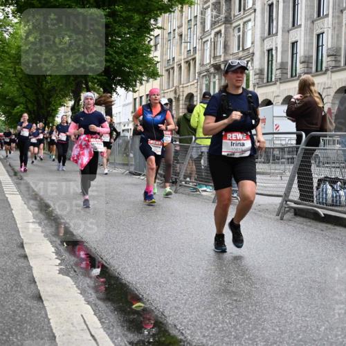 14.06.2026 - REWE Women's Run J. Mangold http://msf.ph/oto/9771722 14.06.2026 09:59:34 Ziel 10093, 10556, 10565, 10616, 10777, 10881, 11138, 11353, 11371, 11406, 11441 meine-sportfotos.de