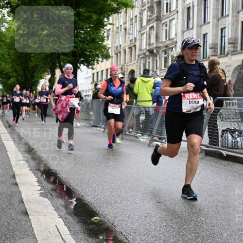 14.06.2026 - REWE Women's Run J. Mangold http://msf.ph/oto/9771724 14.06.2026 09:59:34 Ziel 10093, 10556, 10565, 10616, 10777, 10881, 11138, 11353, 11371, 11406, 11441 meine-sportfotos.de