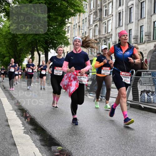 14.06.2026 - REWE Women's Run J. Mangold http://msf.ph/oto/9771741 14.06.2026 09:59:35 Ziel 10093, 10391, 10556, 10565, 10616, 10777, 10881, 11138, 11353, 11371, 11441, 11446 meine-sportfotos.de