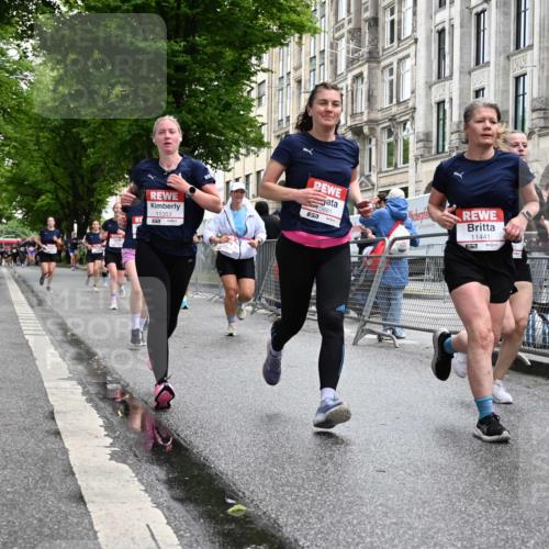 14.06.2026 - REWE Women's Run J. Mangold http://msf.ph/oto/9771770 14.06.2026 09:59:39 Ziel 10055, 10058, 10082, 10083, 10093, 10391, 10556, 10565, 10776, 10777, 10881, 11138, 11353, 11371, 11441, 11446 meine-sportfotos.de