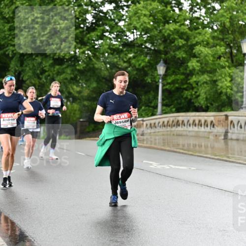 14.06.2026 - REWE Women's Run Dr. Thomas Lammeyer http://msf.ph/oto/9771771 14.06.2026 09:49:52 Laufen 9, 10243 meine-sportfotos.de