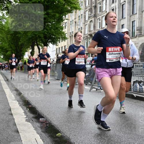 14.06.2026 - REWE Women's Run J. Mangold http://msf.ph/oto/9771780 14.06.2026 09:59:41 Ziel 10055, 10058, 10082, 10083, 10391, 10565, 10776, 10777, 10881, 11138, 11269, 11353, 11385, 11441, 11446 meine-sportfotos.de