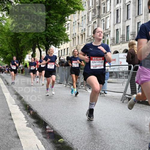 14.06.2026 - REWE Women's Run J. Mangold http://msf.ph/oto/9771783 14.06.2026 09:59:41 Ziel 10055, 10058, 10082, 10083, 10391, 10565, 10776, 10777, 10881, 11138, 11269, 11353, 11385, 11441, 11446 meine-sportfotos.de