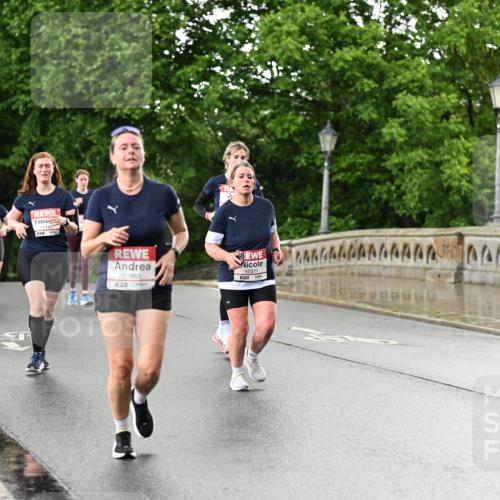 14.06.2026 - REWE Women's Run Dr. Thomas Lammeyer http://msf.ph/oto/9771788 14.06.2026 09:49:54 Laufen 11145, 10963, 57, 10371 meine-sportfotos.de