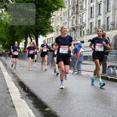 14.06.2026 - REWE Women's Run J. Mangold http://msf.ph/oto/9771794 14.06.2026 09:59:42 Ziel 10055, 10058, 10082, 10083, 10391, 10565, 10776, 10881, 11138, 11269, 11353, 11385, 11441, 11446 meine-sportfotos.de