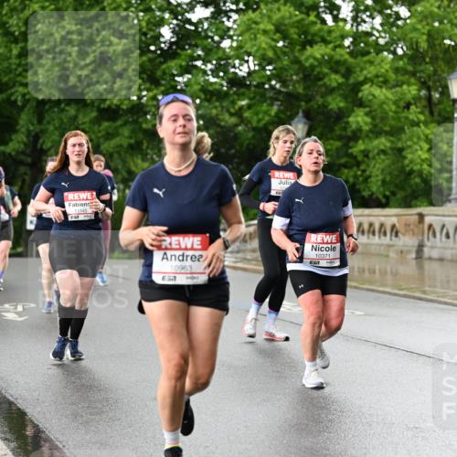 14.06.2026 - REWE Women's Run Dr. Thomas Lammeyer http://msf.ph/oto/9771798 14.06.2026 09:49:55 Laufen 11145, 10963, 10371 meine-sportfotos.de
