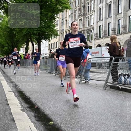 14.06.2026 - REWE Women's Run J. Mangold http://msf.ph/oto/9771827 14.06.2026 09:59:50 Ziel 10090, 10302, 10715, 10732, 10820, 11269, 11385 meine-sportfotos.de