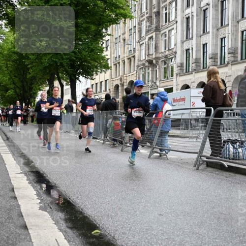 14.06.2026 - REWE Women's Run J. Mangold http://msf.ph/oto/9771862 14.06.2026 09:59:55 Ziel 10090, 10302, 10602, 10715, 10839, 10840, 10995, 11369 meine-sportfotos.de
