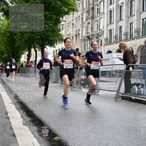 14.06.2026 - REWE Women's Run J. Mangold http://msf.ph/oto/9771872 14.06.2026 09:59:56 Ziel 10090, 10602, 10715, 10839, 10840, 10995, 11369 meine-sportfotos.de