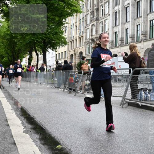 14.06.2026 - REWE Women's Run J. Mangold http://msf.ph/oto/9771889 14.06.2026 09:59:58 Ziel 10090, 10519, 10566, 10602, 10715, 10839, 10840, 10995, 11369 meine-sportfotos.de