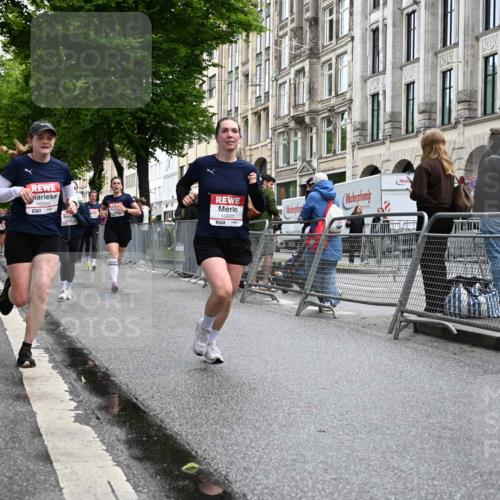 14.06.2026 - REWE Women's Run J. Mangold http://msf.ph/oto/9771896 14.06.2026 10:00:01 Ziel 10519, 10566, 10602, 10839, 10840, 10995, 11342, 11369, 11414 meine-sportfotos.de