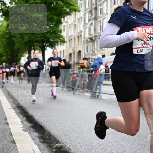 14.06.2026 - REWE Women's Run J. Mangold http://msf.ph/oto/9771911 14.06.2026 10:00:02 Ziel 10519, 10566, 10602, 10789, 10995, 11042, 11092, 11342, 11414 meine-sportfotos.de