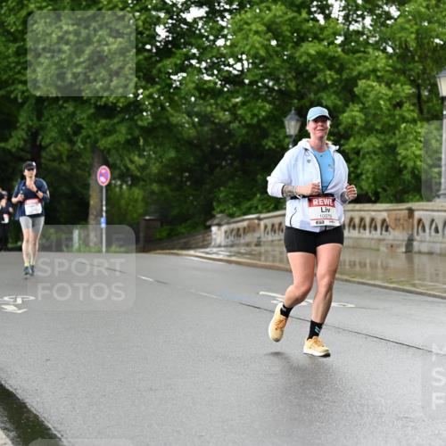 14.06.2026 - REWE Women's Run Dr. Thomas Lammeyer http://msf.ph/oto/9771920 14.06.2026 09:50:06 Laufen 90, 10379, 44444444 meine-sportfotos.de