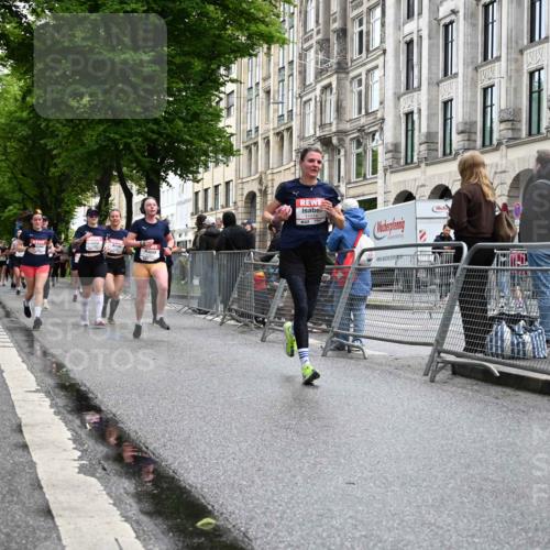 14.06.2026 - REWE Women's Run J. Mangold http://msf.ph/oto/9771932 14.06.2026 10:00:05 Ziel 10519, 10566, 10602, 10756, 10789, 10911, 10956, 10995, 11042, 11066, 11092, 11171, 11342, 11414 meine-sportfotos.de
