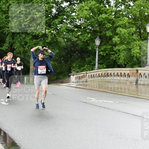 14.06.2026 - REWE Women's Run Dr. Thomas Lammeyer http://msf.ph/oto/9771966 14.06.2026 09:50:09 Laufen 10760 meine-sportfotos.de
