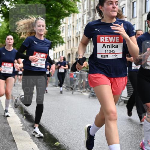 14.06.2026 - REWE Women's Run J. Mangold http://msf.ph/oto/9771969 14.06.2026 10:00:09 Ziel 10229, 10300, 10756, 10789, 10911, 10956, 11042, 11066, 11092, 11171, 11342, 11414, 11434, 11463 meine-sportfotos.de