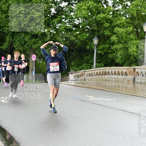 14.06.2026 - REWE Women's Run Dr. Thomas Lammeyer http://msf.ph/oto/9771974 14.06.2026 09:50:10 Laufen 10760 meine-sportfotos.de