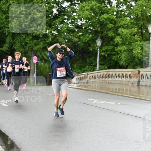 14.06.2026 - REWE Women's Run Dr. Thomas Lammeyer http://msf.ph/oto/9771976 14.06.2026 09:50:10 Laufen 10760 meine-sportfotos.de