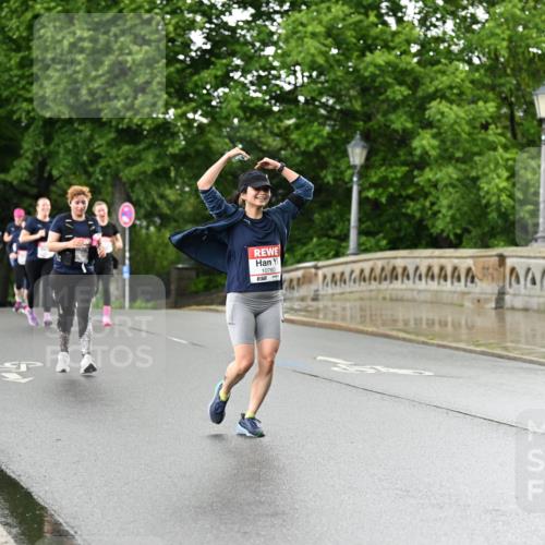 14.06.2026 - REWE Women's Run Dr. Thomas Lammeyer http://msf.ph/oto/9771979 14.06.2026 09:50:10 Laufen 10760 meine-sportfotos.de