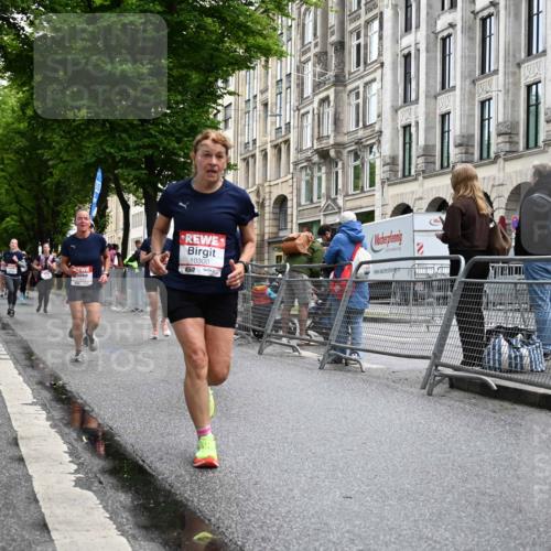 14.06.2026 - REWE Women's Run J. Mangold http://msf.ph/oto/9772019 14.06.2026 10:00:14 Ziel 10030, 10229, 10300, 10466, 10677, 10756, 11066, 11255, 11434, 11463, 11518 meine-sportfotos.de