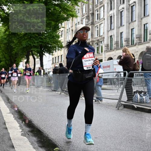 14.06.2026 - REWE Women's Run J. Mangold http://msf.ph/oto/9772101 14.06.2026 10:00:22 Ziel 10030, 10042, 10043, 10210, 10433, 10709, 11101 meine-sportfotos.de