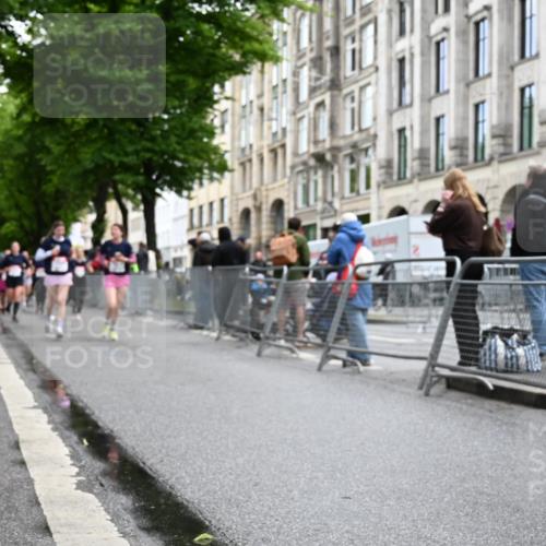 14.06.2026 - REWE Women's Run J. Mangold http://msf.ph/oto/9772105 14.06.2026 10:00:23 Ziel 10042, 10043, 10210, 10433, 10709, 11101, 11229, 11278 meine-sportfotos.de