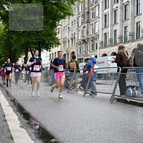14.06.2026 - REWE Women's Run J. Mangold http://msf.ph/oto/9772111 14.06.2026 10:00:25 Ziel 10042, 10043, 10101, 10198, 10210, 10433, 10709, 10905, 11101, 11205, 11229, 11278, 11493 meine-sportfotos.de