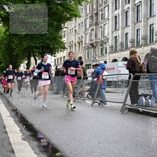 14.06.2026 - REWE Women's Run J. Mangold http://msf.ph/oto/9772114 14.06.2026 10:00:25 Ziel 10042, 10043, 10101, 10198, 10210, 10433, 10709, 10905, 11101, 11205, 11229, 11278, 11493 meine-sportfotos.de