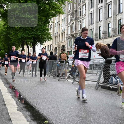14.06.2026 - REWE Women's Run J. Mangold http://msf.ph/oto/9772134 14.06.2026 10:00:27 Ziel 10042, 10043, 10101, 10198, 10905, 11205, 11229, 11278, 11324, 11422, 11493 meine-sportfotos.de