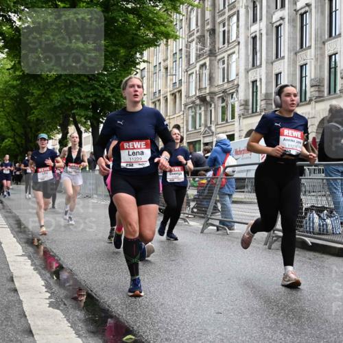 14.06.2026 - REWE Women's Run J. Mangold http://msf.ph/oto/9772151 14.06.2026 10:00:29 Ziel 10042, 10043, 10101, 10198, 10905, 11205, 11229, 11278, 11324, 11422, 11493 meine-sportfotos.de