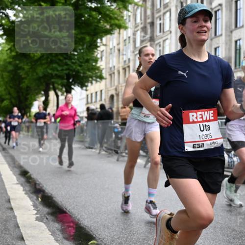 14.06.2026 - REWE Women's Run J. Mangold http://msf.ph/oto/9772175 14.06.2026 10:00:31 Ziel 10042, 10043, 10101, 10198, 10454, 10905, 11205, 11229, 11278, 11324, 11422, 11493 meine-sportfotos.de