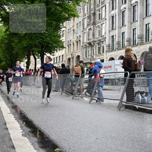 14.06.2026 - REWE Women's Run J. Mangold http://msf.ph/oto/9772191 14.06.2026 10:00:34 Ziel 10101, 10188, 10198, 10454, 10594, 10613, 10805, 10905, 11205, 11324, 11422, 11483, 11493 meine-sportfotos.de