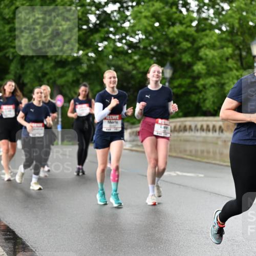 14.06.2026 - REWE Women's Run Dr. Thomas Lammeyer http://msf.ph/oto/9772207 14.06.2026 09:50:26 Laufen 324, 10793, 7, 10712 meine-sportfotos.de