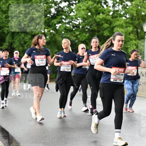 14.06.2026 - REWE Women's Run Dr. Thomas Lammeyer http://msf.ph/oto/9772237 14.06.2026 09:50:28 Laufen 10413, 1047, 11127, 7 meine-sportfotos.de