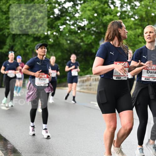 14.06.2026 - REWE Women's Run Dr. Thomas Lammeyer http://msf.ph/oto/9772261 14.06.2026 09:50:30 Laufen 10248, 13, 10890, 7 meine-sportfotos.de