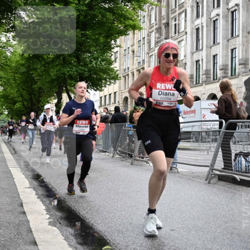 14.06.2026 - REWE Women's Run J. Mangold http://msf.ph/oto/9772276 14.06.2026 10:00:45 Ziel 10162, 10204, 10370, 10393, 10522, 10576, 10637, 10663, 11104, 11150, 11265, 11334, 11440, 11472 meine-sportfotos.de