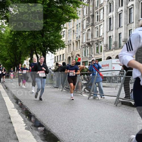 14.06.2026 - REWE Women's Run J. Mangold http://msf.ph/oto/9772321 14.06.2026 10:00:49 Ziel 10068, 10204, 10370, 10393, 10522, 10576, 11150, 11265, 11308, 11334, 11412, 11440, 11472, 11522 meine-sportfotos.de