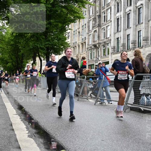 14.06.2026 - REWE Women's Run J. Mangold http://msf.ph/oto/9772334 14.06.2026 10:00:50 Ziel 10068, 10370, 10522, 10576, 11150, 11265, 11308, 11334, 11412, 11440, 11472, 11522 meine-sportfotos.de