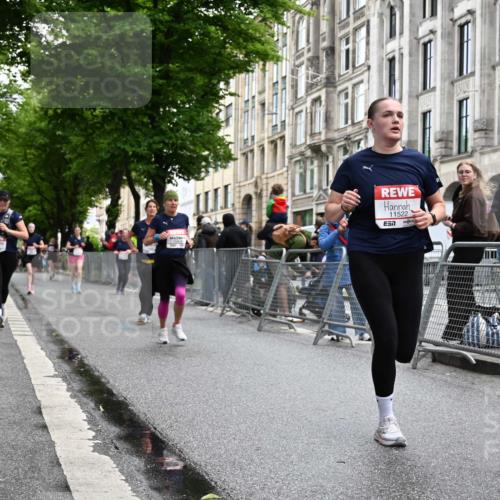 14.06.2026 - REWE Women's Run J. Mangold http://msf.ph/oto/9772354 14.06.2026 10:00:52 Ziel 10068, 10221, 10370, 10576, 11150, 11265, 11308, 11412, 11440, 11472, 11522 meine-sportfotos.de