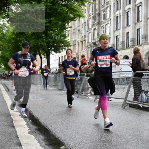 14.06.2026 - REWE Women's Run J. Mangold http://msf.ph/oto/9772371 14.06.2026 10:00:54 Ziel 10068, 10221, 11150, 11265, 11308, 11412, 11522 meine-sportfotos.de