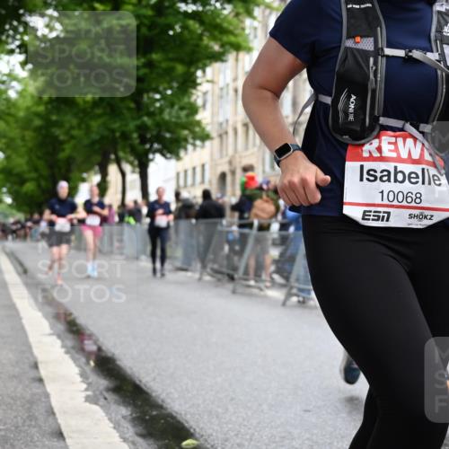 14.06.2026 - REWE Women's Run J. Mangold http://msf.ph/oto/9772383 14.06.2026 10:00:55 Ziel 10068, 10121, 10221, 10792, 11150, 11265, 11308, 11412, 11522 meine-sportfotos.de
