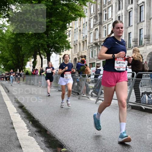 14.06.2026 - REWE Women's Run J. Mangold http://msf.ph/oto/9772416 14.06.2026 10:01:00 Ziel 10121, 10221, 10792, 10933, 11375 meine-sportfotos.de