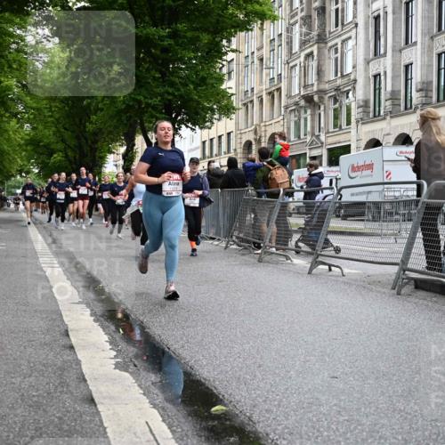 14.06.2026 - REWE Women's Run J. Mangold http://msf.ph/oto/9772446 14.06.2026 10:01:08 Ziel 10369, 10902, 10915, 11196, 11319 meine-sportfotos.de