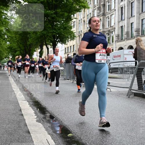 14.06.2026 - REWE Women's Run J. Mangold http://msf.ph/oto/9772462 14.06.2026 10:01:09 Ziel 10077, 10369, 10824, 10828, 10902, 10915, 11018, 11196, 11319 meine-sportfotos.de