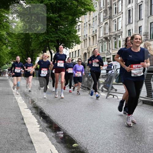 14.06.2026 - REWE Women's Run J. Mangold http://msf.ph/oto/9772498 14.06.2026 10:01:13 Ziel 10077, 10307, 10315, 10369, 10482, 10812, 10824, 10828, 10902, 10915, 10966, 11018, 11044, 11045, 11196, 11206, 11319, 11361 meine-sportfotos.de
