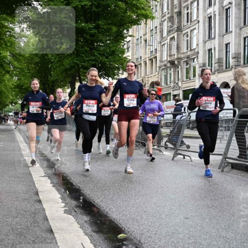 14.06.2026 - REWE Women's Run J. Mangold http://msf.ph/oto/9772509 14.06.2026 10:01:14 Ziel 10077, 10307, 10315, 10369, 10482, 10812, 10824, 10828, 10902, 10915, 10966, 11018, 11044, 11045, 11196, 11206, 11361 meine-sportfotos.de