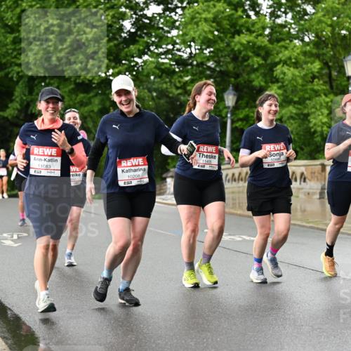 14.06.2026 - REWE Women's Run Dr. Thomas Lammeyer http://msf.ph/oto/9772512 14.06.2026 09:50:57 Laufen 11083, 7, 10208, 57, 11405, 10886, 57, 225, 10257 meine-sportfotos.de