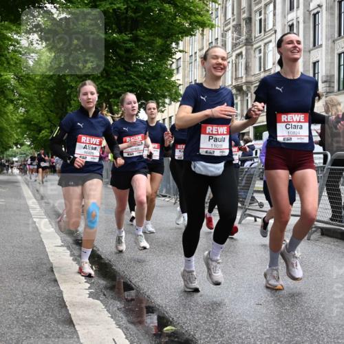14.06.2026 - REWE Women's Run J. Mangold http://msf.ph/oto/9772522 14.06.2026 10:01:15 Ziel 10077, 10307, 10315, 10369, 10482, 10812, 10824, 10828, 10902, 10915, 10966, 11018, 11044, 11045, 11196, 11206, 11361 meine-sportfotos.de