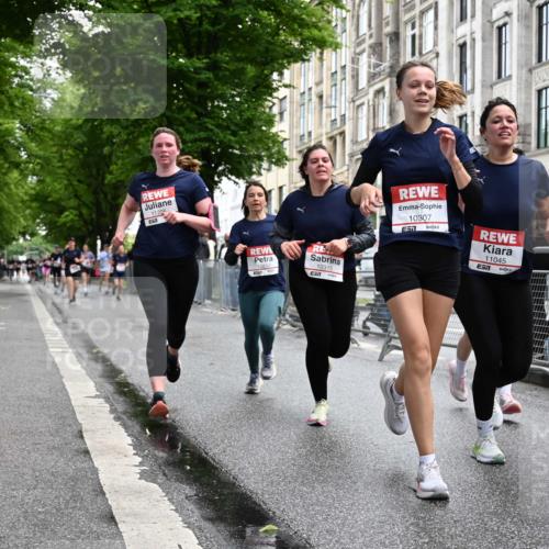 14.06.2026 - REWE Women's Run J. Mangold http://msf.ph/oto/9772538 14.06.2026 10:01:17 Ziel 10077, 10307, 10315, 10369, 10482, 10812, 10824, 10828, 10915, 10966, 11018, 11044, 11045, 11206, 11361 meine-sportfotos.de