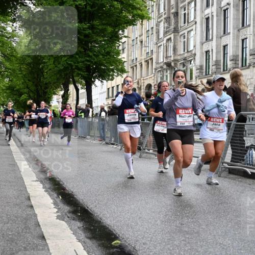14.06.2026 - REWE Women's Run J. Mangold http://msf.ph/oto/9772583 14.06.2026 10:01:27 Ziel 10165, 10320, 10453, 10495, 10521, 10831, 11013, 11075, 11078, 11285 meine-sportfotos.de